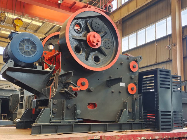 再掀砂石狂潮！中意JC110顎式破碎機裝載發貨