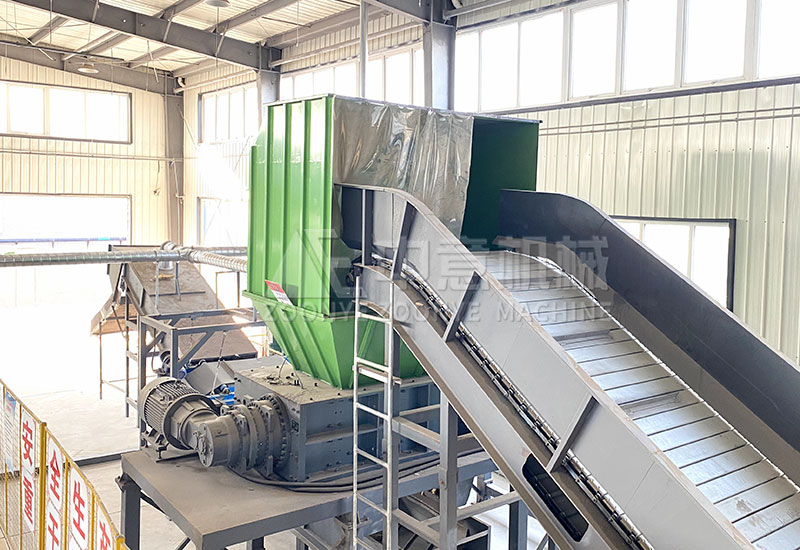 撕碎機設(shè)備.jpg 撕碎機設(shè)備